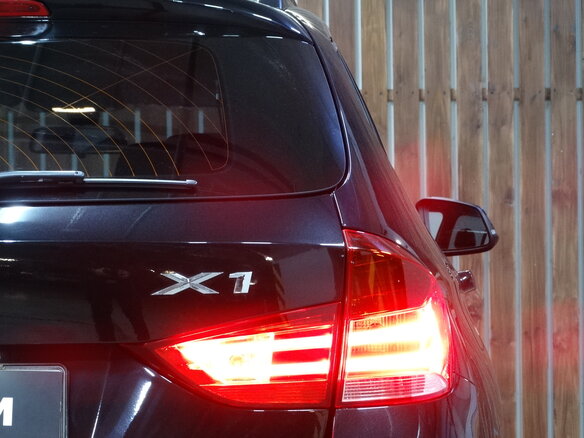 2014 BMW X1 20i I (E84) Рестайлинг, чёрный - вид 30