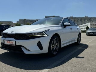 2021 Kia K5 III, белый, 2650000 рублей, вид 1
