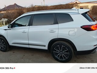 2023 Chery Tiggo 8 Pro I, белый, 2000000 рублей, вид 3