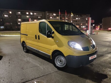 2012 Renault Trafic, жёлтый, 1350000 рублей, вид 2