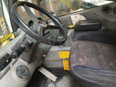 2007 New Holland L - series, жёлтый, 2532765 рублей, вид 5