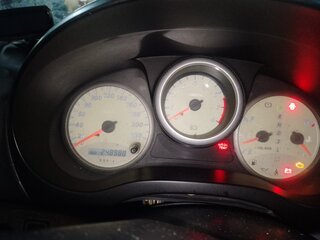 2001 Toyota RAV4 II (XA20), белый, 800000 рублей, вид 4