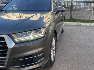 2016 Audi Q7 II (4M), серый, 4800000 рублей, вид 3