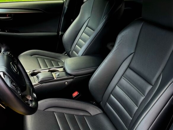 2021 Lexus NX 300 I Рестайлинг, серый, 3950000 рублей - вид 2