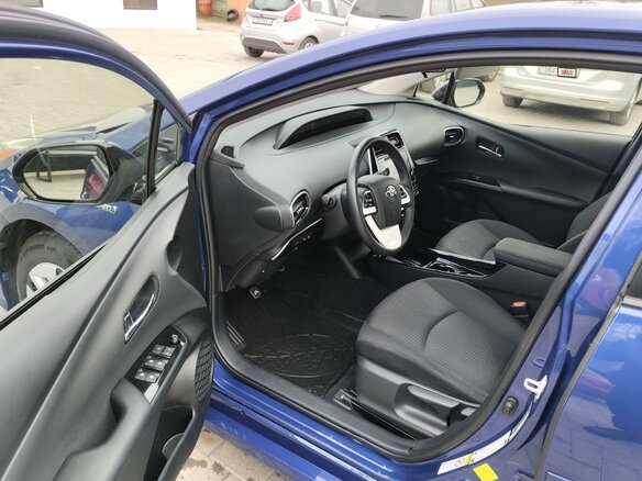 2017 Toyota Prius IV (XW50), синий, 1696860 рублей - вид 11