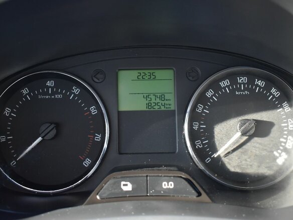 2013 Skoda Fabia II Рестайлинг, жёлтый - вид 15