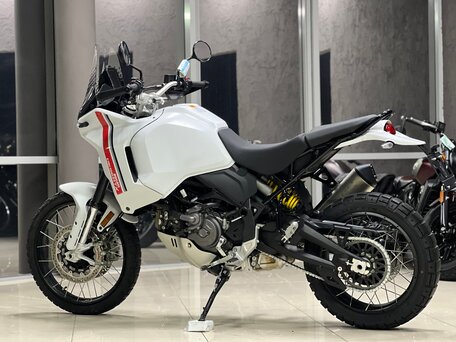 2023 Ducati DesertX, белый, 1399999 рублей, вид 5