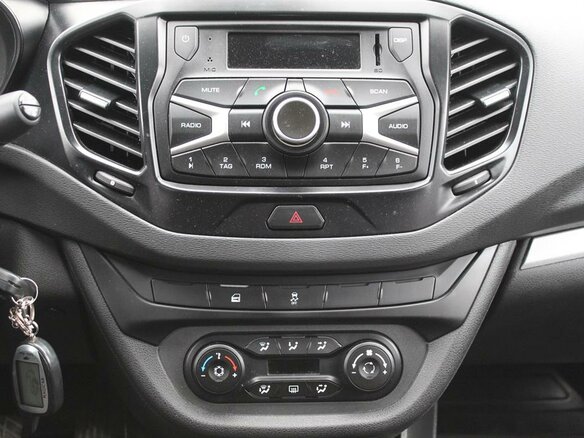 2017 Lada (ВАЗ) Vesta I, белый - вид 12