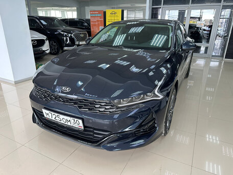 Kia K5 III