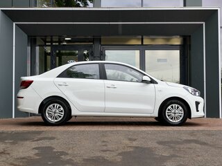 2023 Kia Pegas, белый, 1649900 рублей, вид 4