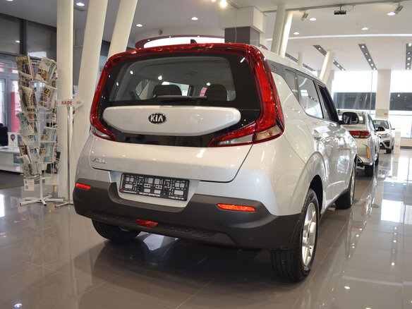 2021 Kia Soul III, серебристый - вид 6