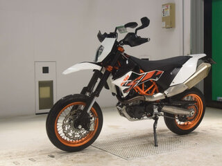 2018 KTM 690 SMC R, белый, 830000 рублей, вид 4
