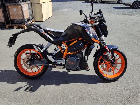 2014 KTM 390 Duke, оранжевый, 400000 рублей, вид 4