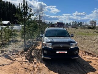 2012 Toyota Land Cruiser 200 Series Рестайлинг 1, чёрный, 3200000 рублей, вид 3