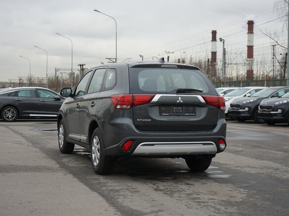 2021 Mitsubishi Outlander III Рестайлинг 3, серый - вид 3