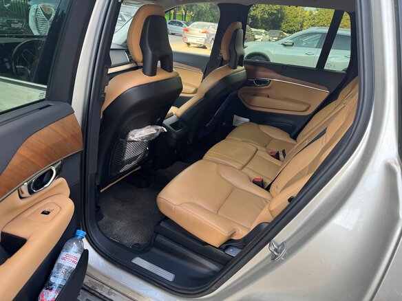 2015 Volvo XC90 II, бежевый, 4000000 рублей - вид 16