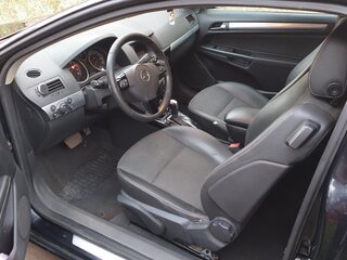 2008 Opel Astra GTC H Рестайлинг, чёрный, 650000 рублей, вид 5