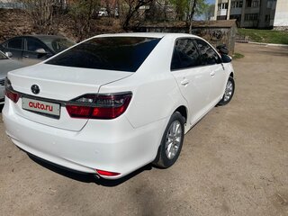 2014 Toyota Camry VII (XV50) Рестайлинг, белый, 1599000 рублей, вид 3