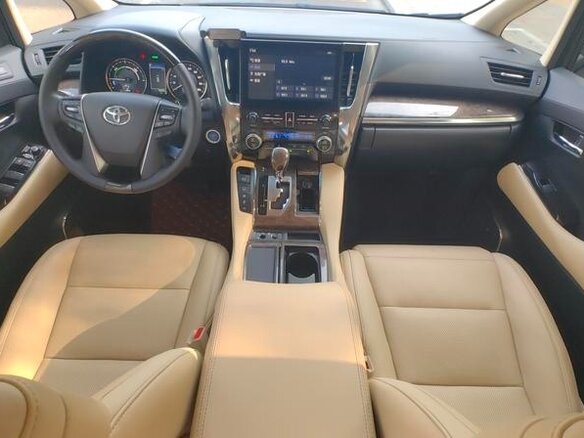 2021 Toyota Alphard III Рестайлинг, белый, 7700000 рублей - вид 14