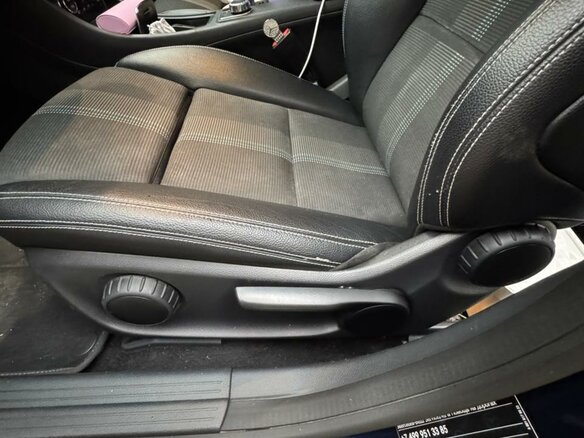 2017 Mercedes-Benz CLA 200 I (C117, X117) Рестайлинг, синий, 1800000 рублей - вид 37