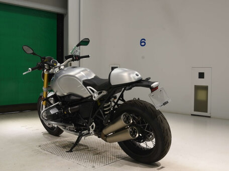 2023 BMW R Nine T, серебристый, 1650000 рублей, вид 5