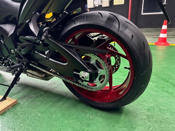 2020 Suzuki GSX-S 1000, серый, 995000 рублей - вид 26