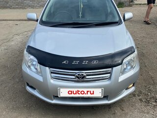 2009 Toyota Corolla Axio X (E140, E150) Рестайлинг, серебристый, 750000 рублей, вид 1