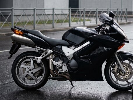 2005 Honda VFR 800, чёрный, 445000 рублей, вид 1