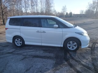 2006 Honda Elysion I, белый, 1050000 рублей, вид 2