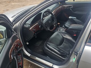 1999 Mercedes-Benz S-Класс 320 IV (W220), серебристый, 800000 рублей, вид 4