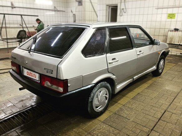 2002 Lada (ВАЗ) 2109 21093i, серебристый - вид 2