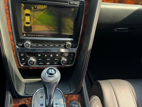 2014 Bentley Flying Spur II, красный, 6150000 рублей - вид 17