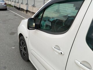 2012 Citroen Berlingo II Рестайлинг, белый, 700000 рублей, вид 2