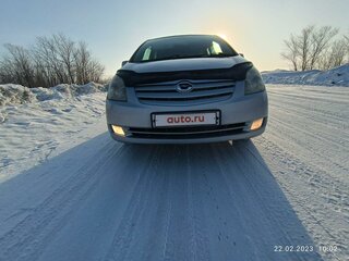 2003 Toyota Corolla Spacio II, серый, 685000 рублей, вид 1