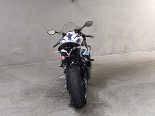 2021 BMW M 1000 RR, белый, 2100000 рублей, вид 4