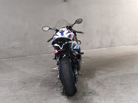 2021 BMW M 1000 RR, белый, 2100000 рублей, вид 4