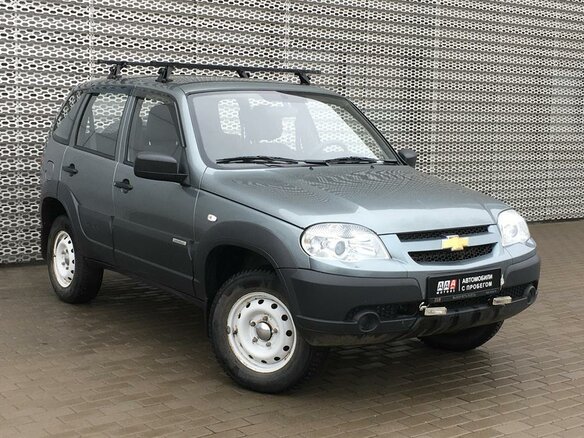 2015 Chevrolet Niva I Рестайлинг, серый - вид 2