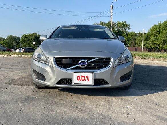 2011 Volvo S60 II, серебристый, 1400001 рублей - вид 1