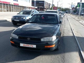 1995 Toyota Camry III (XV10), зелёный, 750000 рублей, вид 1