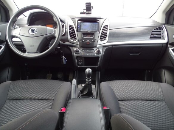 2014 SsangYong Actyon II Рестайлинг, серебристый - вид 4