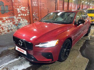 2020 Volvo S60 III, красный, 2350000 рублей, вид 2