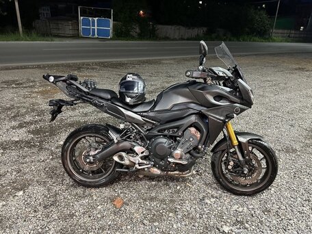 2015 Yamaha MT-09 Tracer (FJ-09), серый, 600000 рублей, вид 4