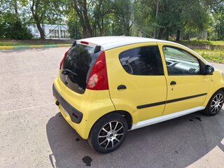 2008 Peugeot 107 I, жёлтый, 350000 рублей, вид 5