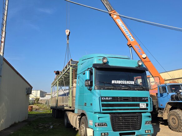2004 DAF 95XF, синий, 2300000 рублей - вид 5