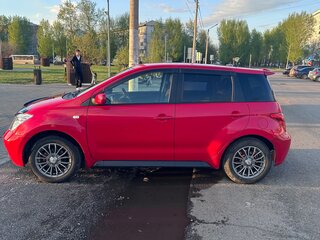 2003 Toyota Ist I, красный, 568000 рублей, вид 5