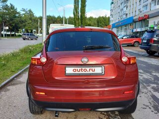 2013 Nissan Juke I, красный, 1050000 рублей, вид 3