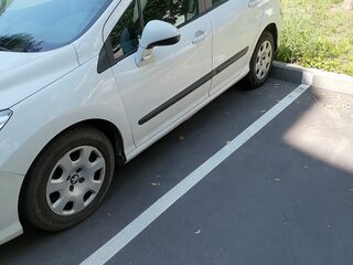 2011 Peugeot 308 I Рестайлинг, белый, 649500 рублей, вид 4