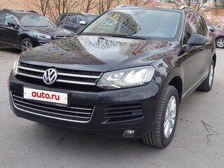 2014 Volkswagen Touareg II, чёрный, 2420000 рублей, вид 2