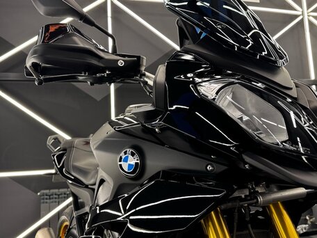 2017 BMW S 1000 XR, чёрный, 1200000 рублей, вид 4