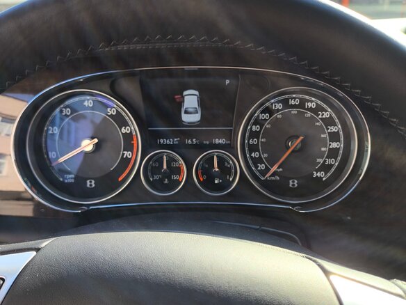 2013 Bentley Flying Spur II, чёрный, 10500000 рублей - вид 10